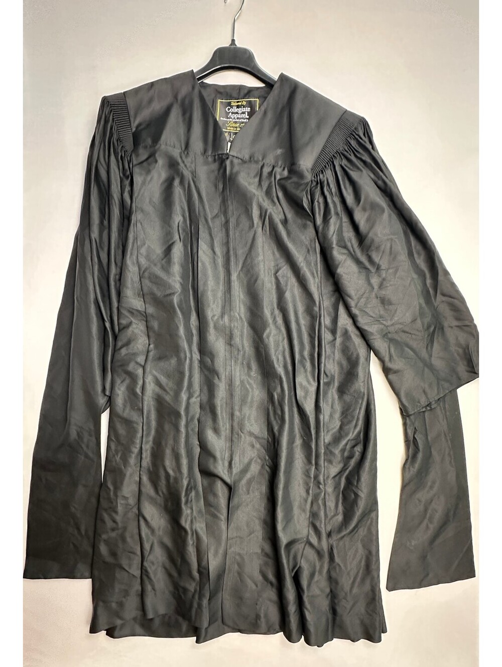 Herff Jones Collegiate Apparel Graduation Gown Size 50